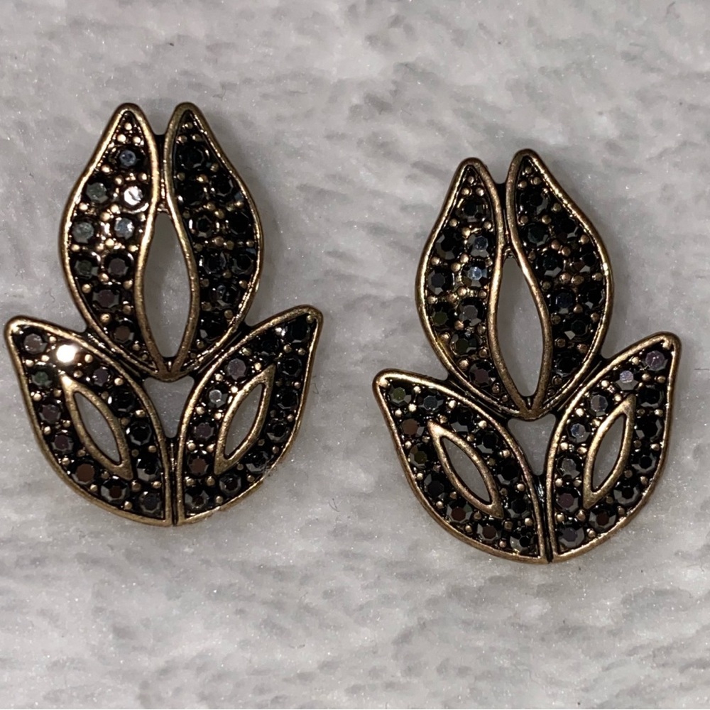 1 pair of earrings vintage copper and black custom jewelry